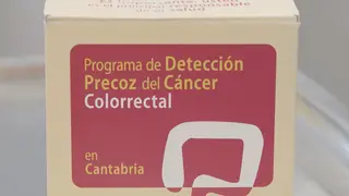 Caja situada en los centros de salud para depositar la prueba (Foto: Medicina Cantabria)
