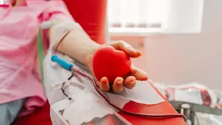 Mujer donante (Foto: envato)