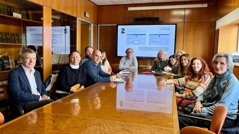 Responsables del SCS y profesionales de Padre Menni durante una de las jornadas de formación (Foto: Gobierno de Cantabria)