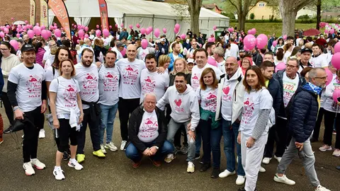 Autoridades y representantes de la Asociación en la marcha (Foto: Gobierno de Cantabria)