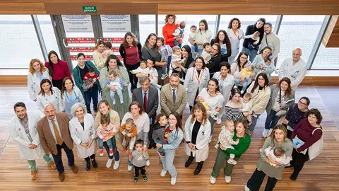 Foto de familia con las donantes homenajeadas (Foto: Gobierno de Cantabria)