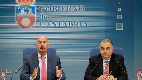Los consejeros en la rueda de prensa de esta mañana (Foto: Gobierno de Cantabria)