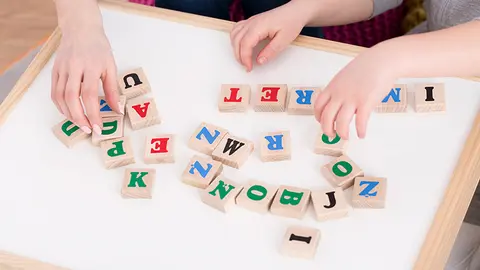 Concepto de dislexia (Foto: envato)