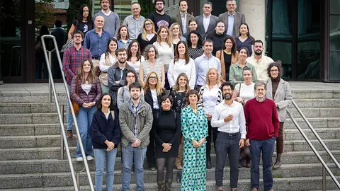 Foto de familia de los participantes en la jornada (Foto: Gobierno de Cantabria)